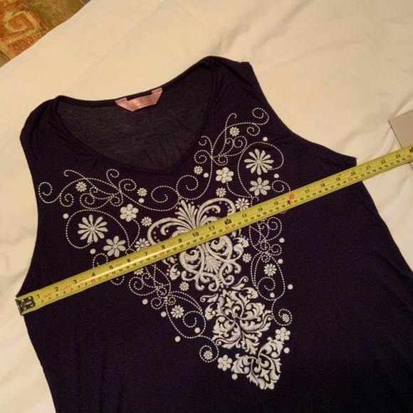 SJS Lightweight Flowy Floral Embroidered & Rhinestone Tank Top (L) - Picture 4 of 8